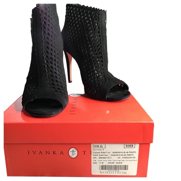 Ivanka Trump Didia Cutout Suede Bootie Black - Size 11 M - Picture 8 of 13